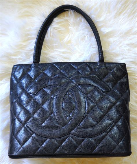 chanel shopping medallion vestiare|the Chanel medallion bag.